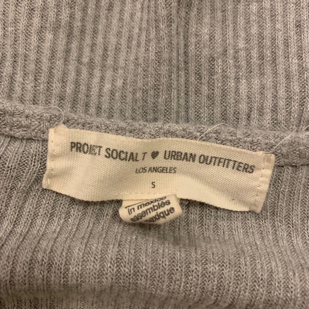 Urban Outfitters lace up - Picture 2 of 2